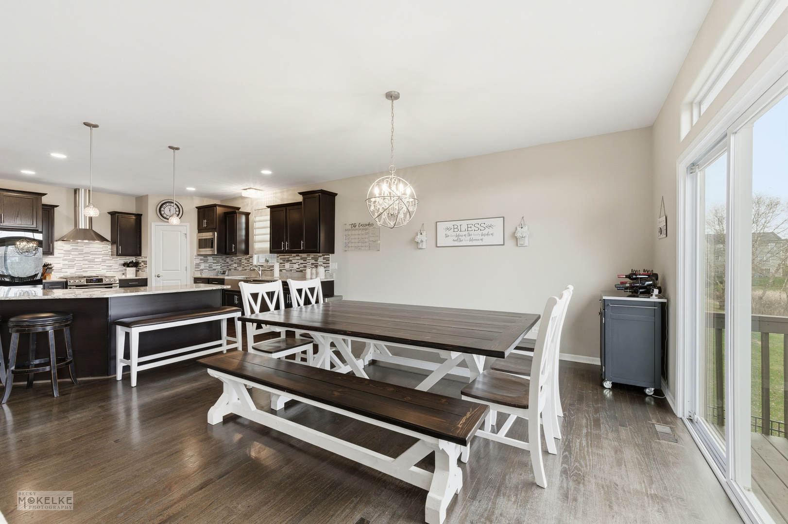 931 S Carly Circle, Yorkville, IL 60560