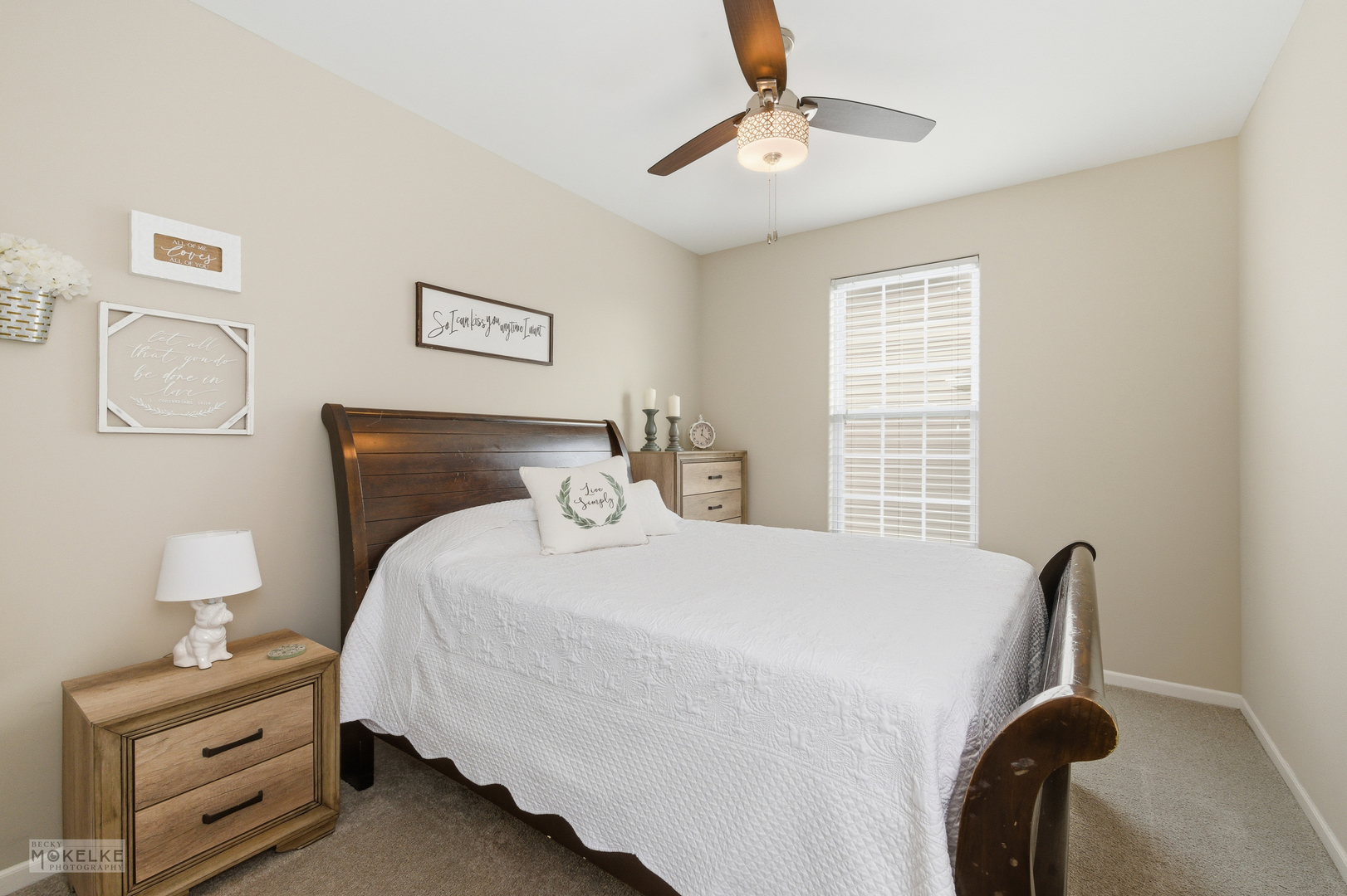 931 S Carly Circle, Yorkville, IL 60560