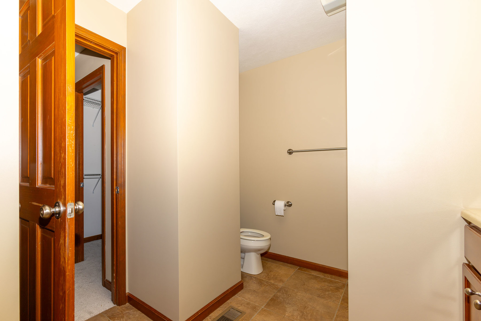 1307 Longford Lane, Bloomington, IL 61704