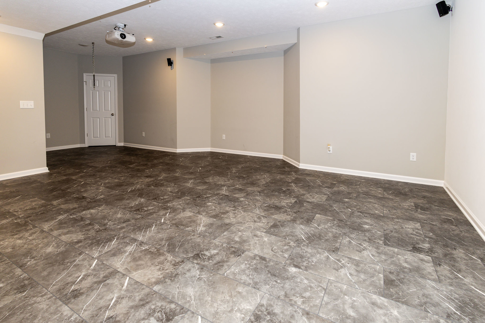 1307 Longford Lane, Bloomington, IL 61704