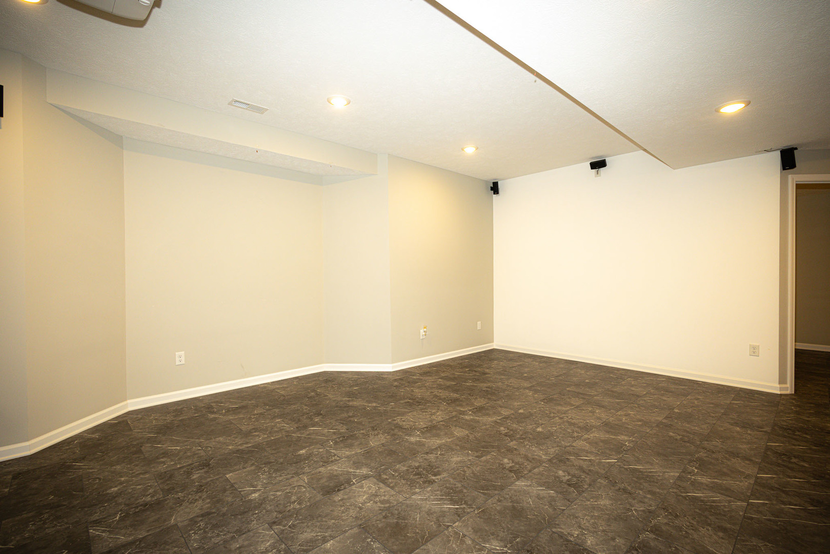 1307 Longford Lane, Bloomington, IL 61704