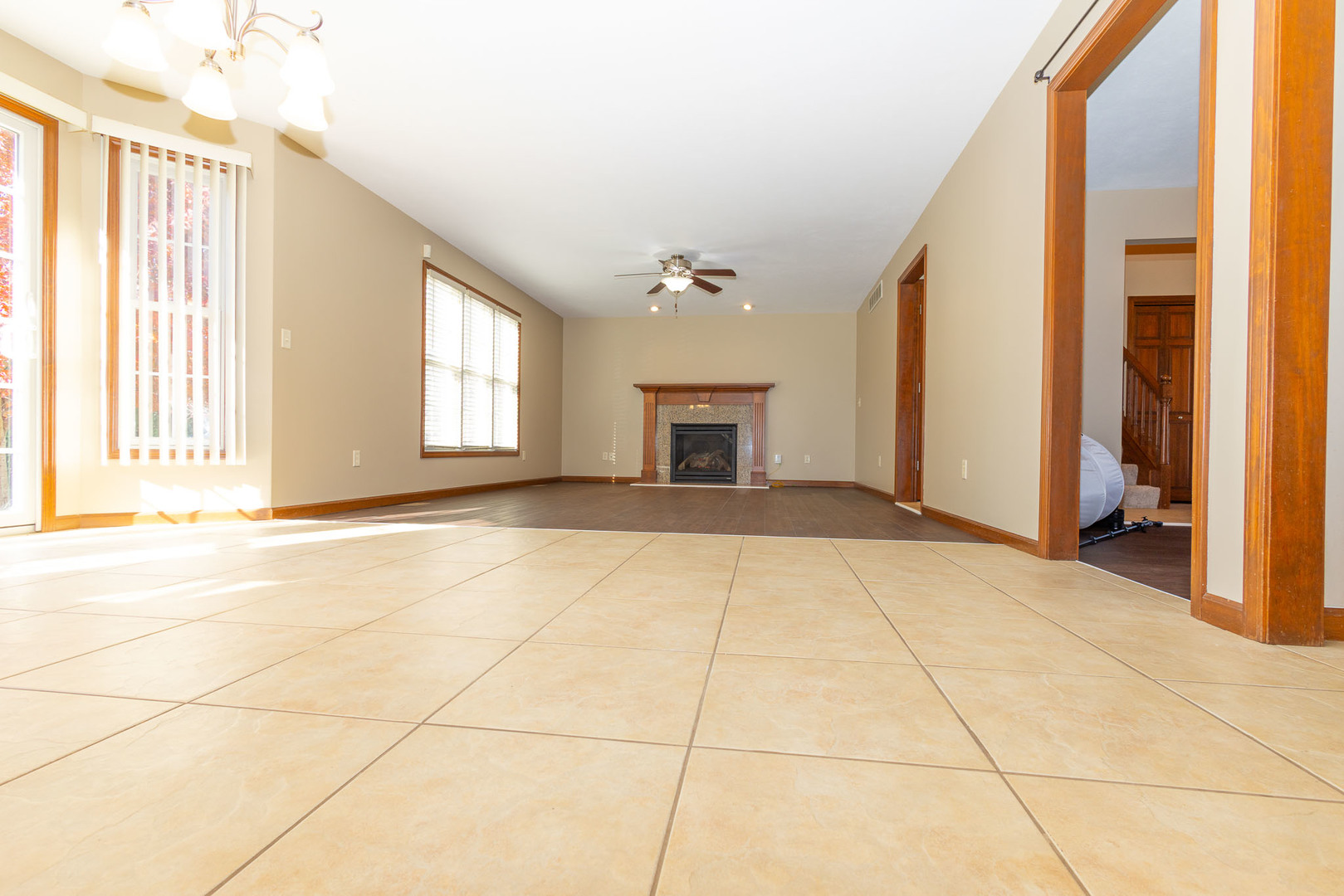 1307 Longford Lane, Bloomington, IL 61704