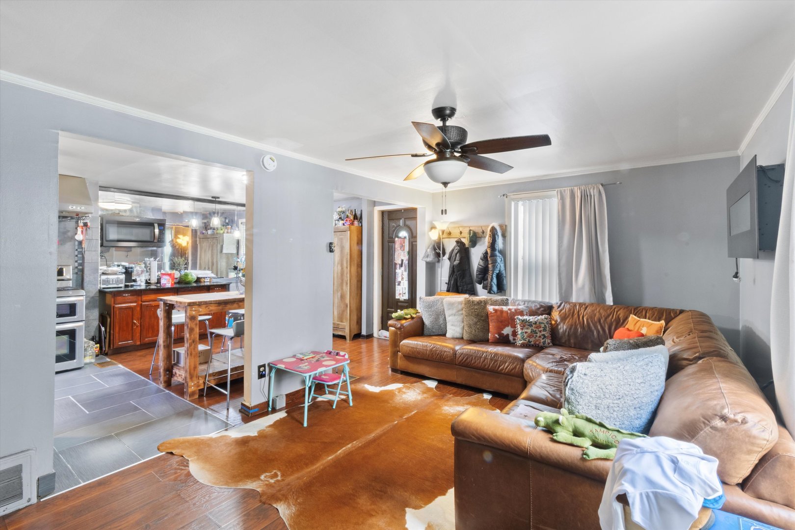 3733 S 57th Avenue, Cicero, IL 60804