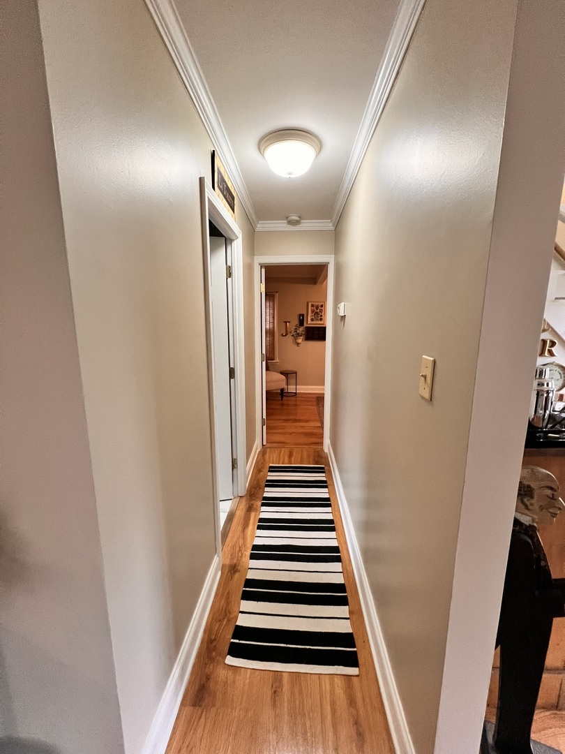 1N261 Stacy Court, Glen Ellyn, IL 60137