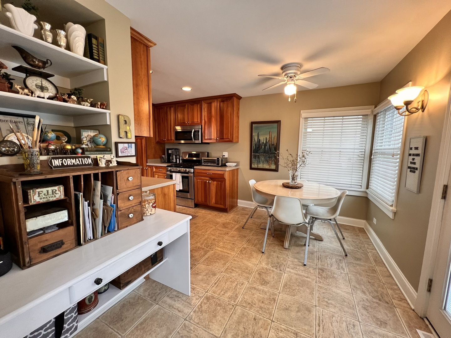 1N261 Stacy Court, Glen Ellyn, IL 60137