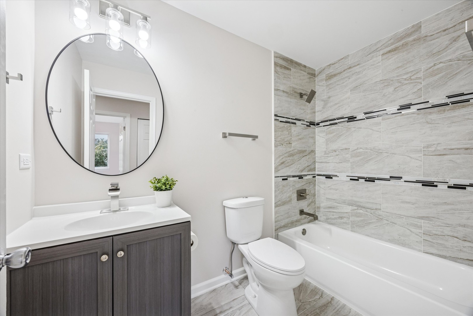 1987 Baldwin Way, Bolingbrook, IL 60490