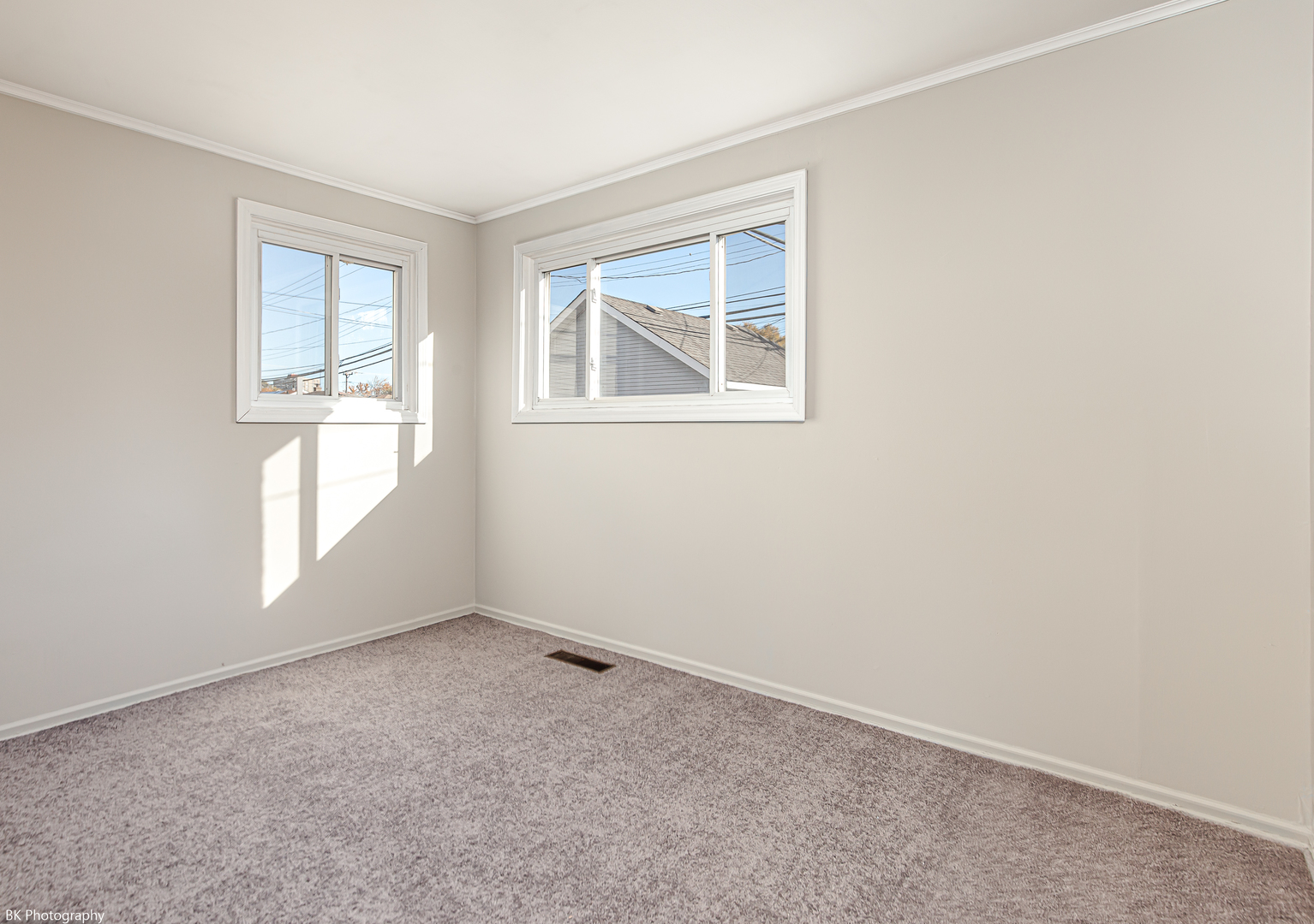 7929 S Kilbourn Avenue, Chicago, IL 60652