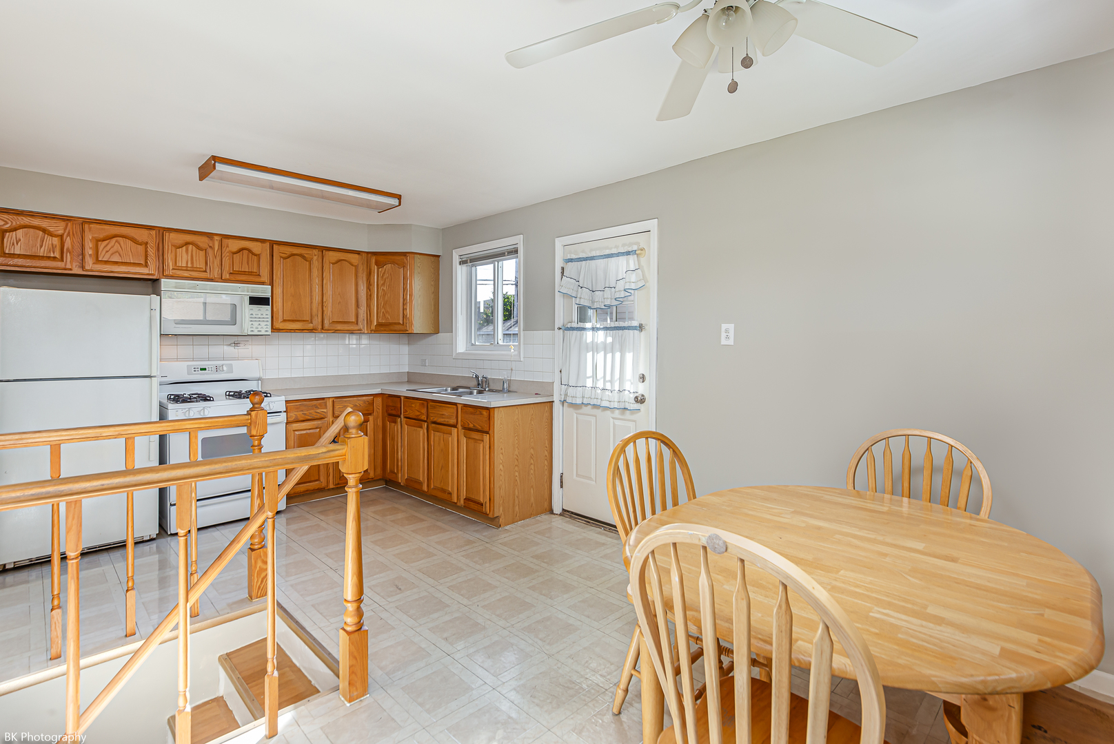 7929 S Kilbourn Avenue, Chicago, IL 60652