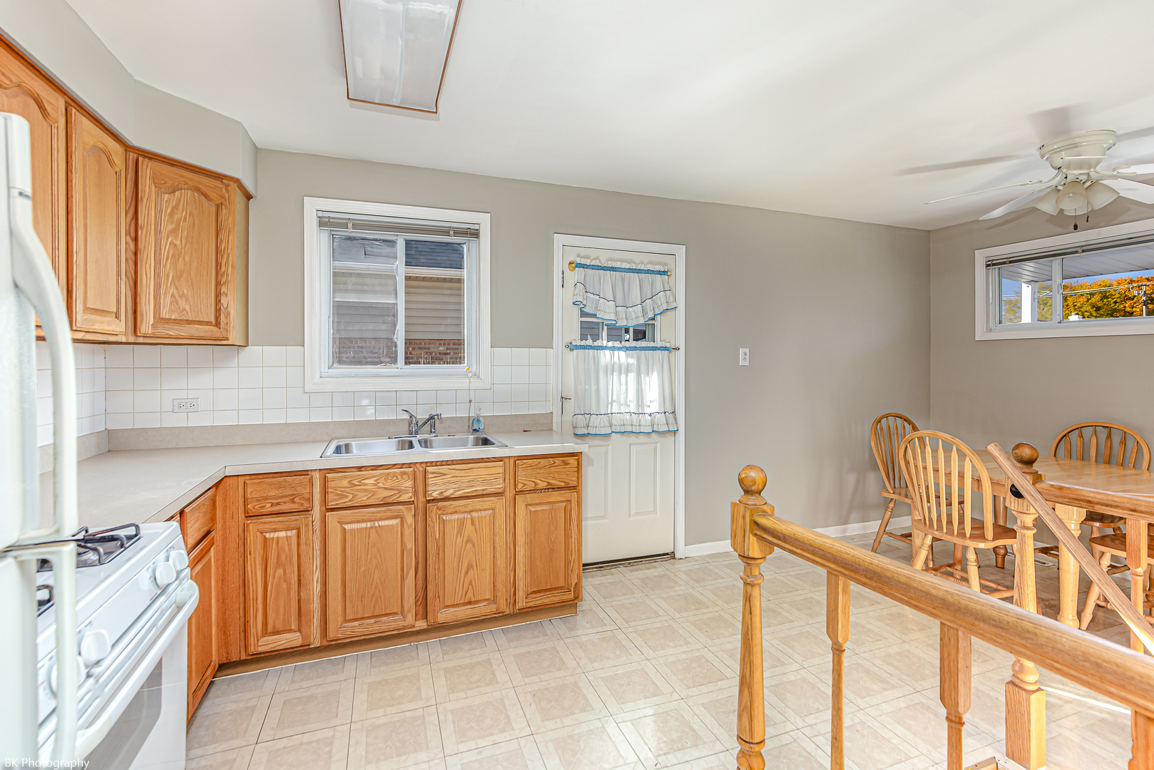 7929 S Kilbourn Avenue, Chicago, IL 60652