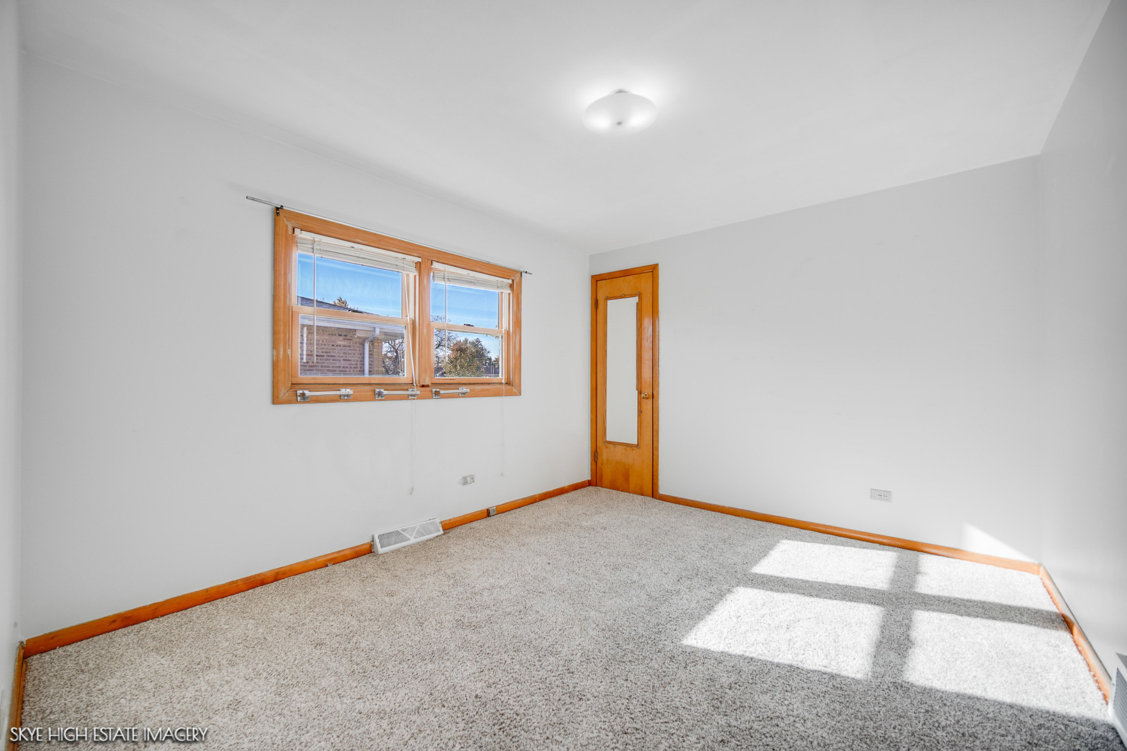 8121 Mcvicker Avenue, Burbank, IL 60459