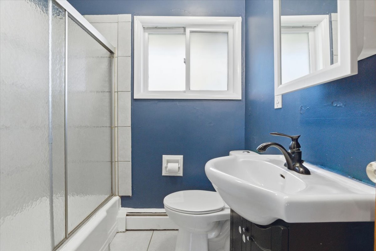 2311 Horeb Avenue, Zion, IL 60099