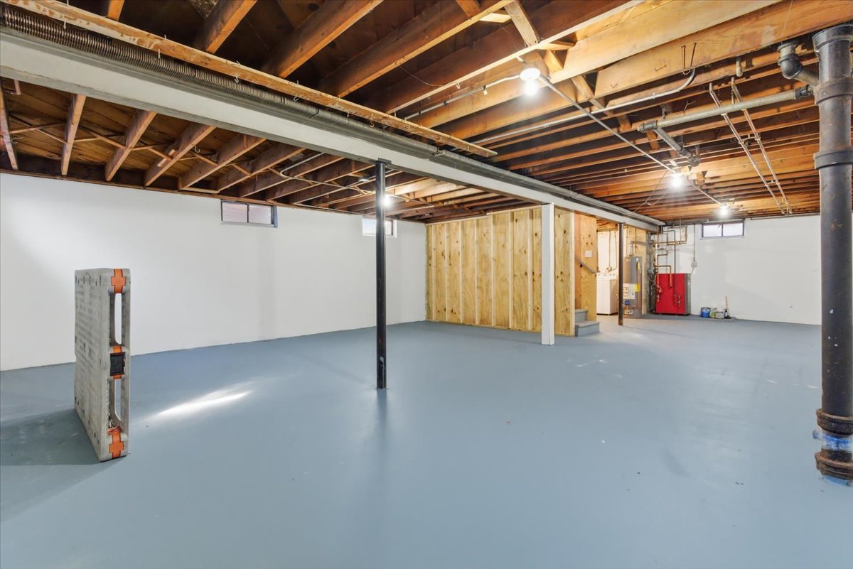 2311 Horeb Avenue, Zion, IL 60099