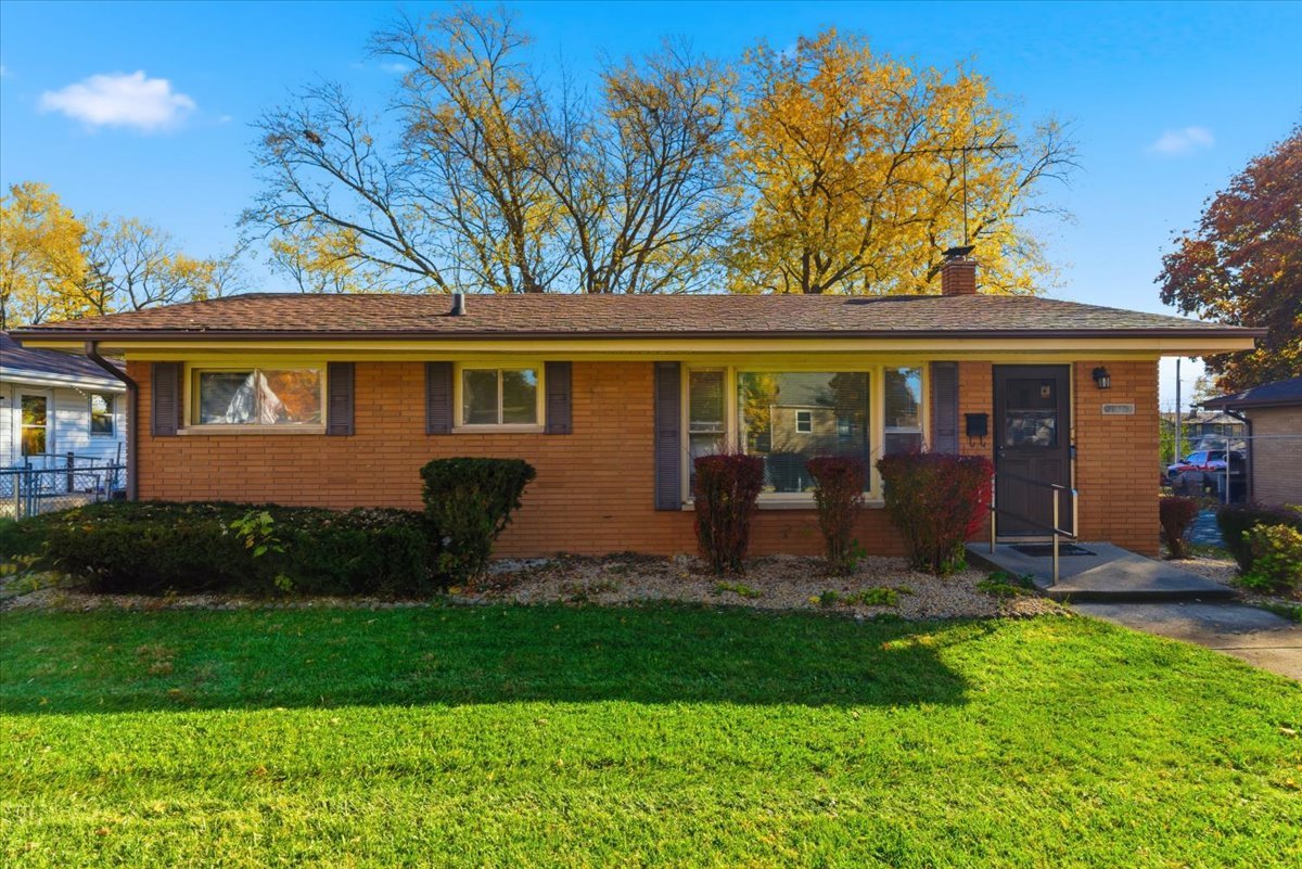 2311 Horeb Avenue, Zion, IL 60099