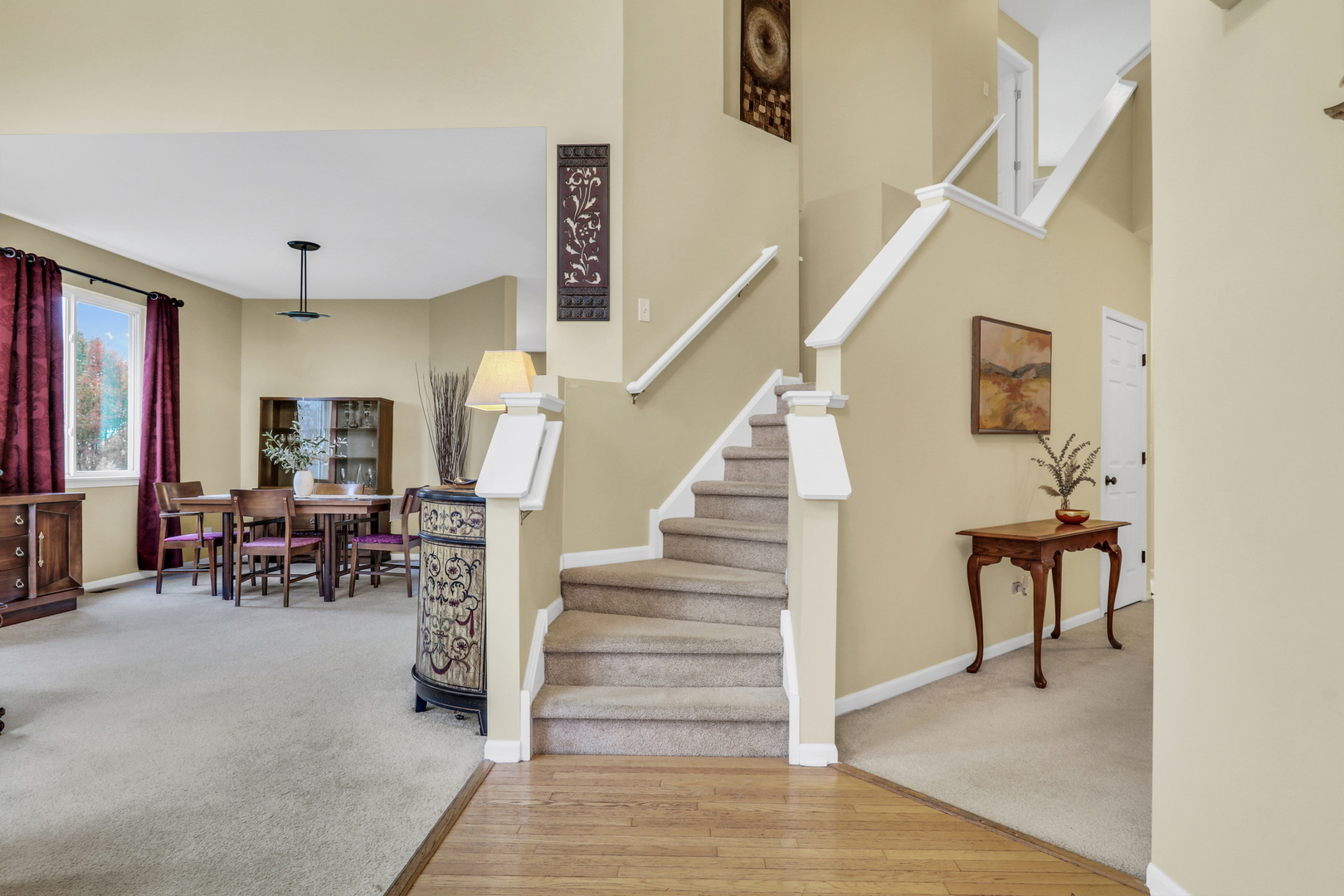 77 BRIDLEPATH Drive, Lindenhurst, IL 60046