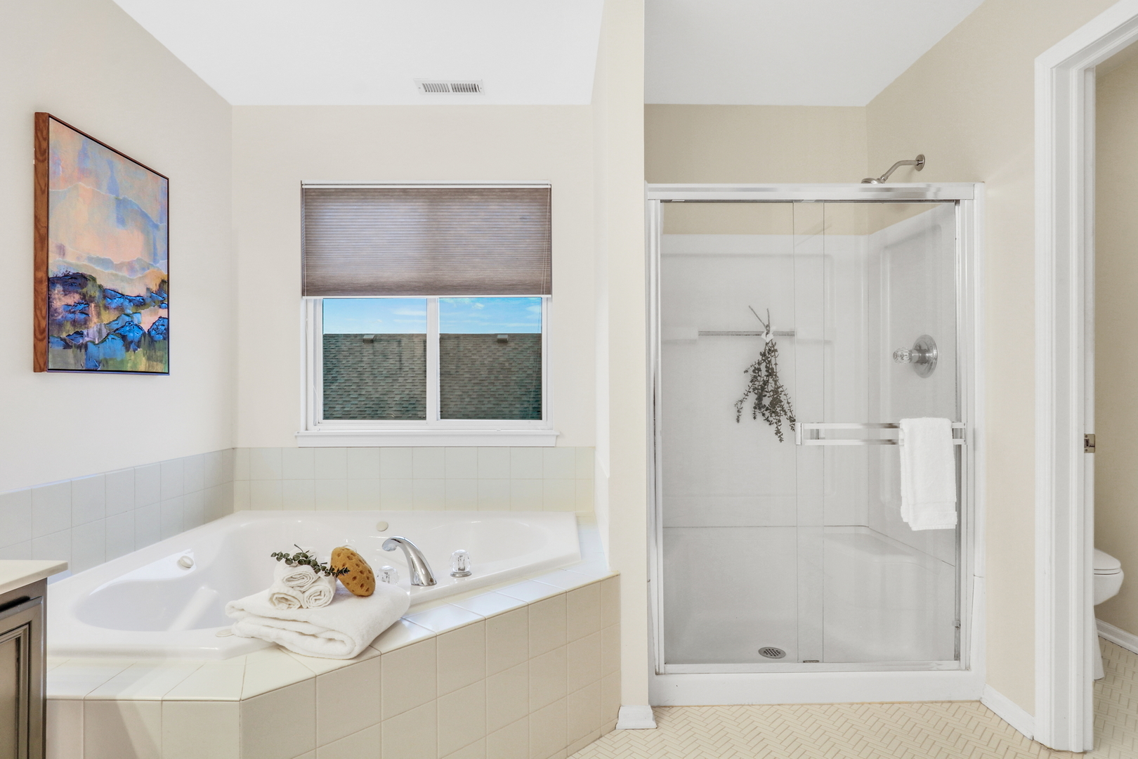 77 BRIDLEPATH Drive, Lindenhurst, IL 60046