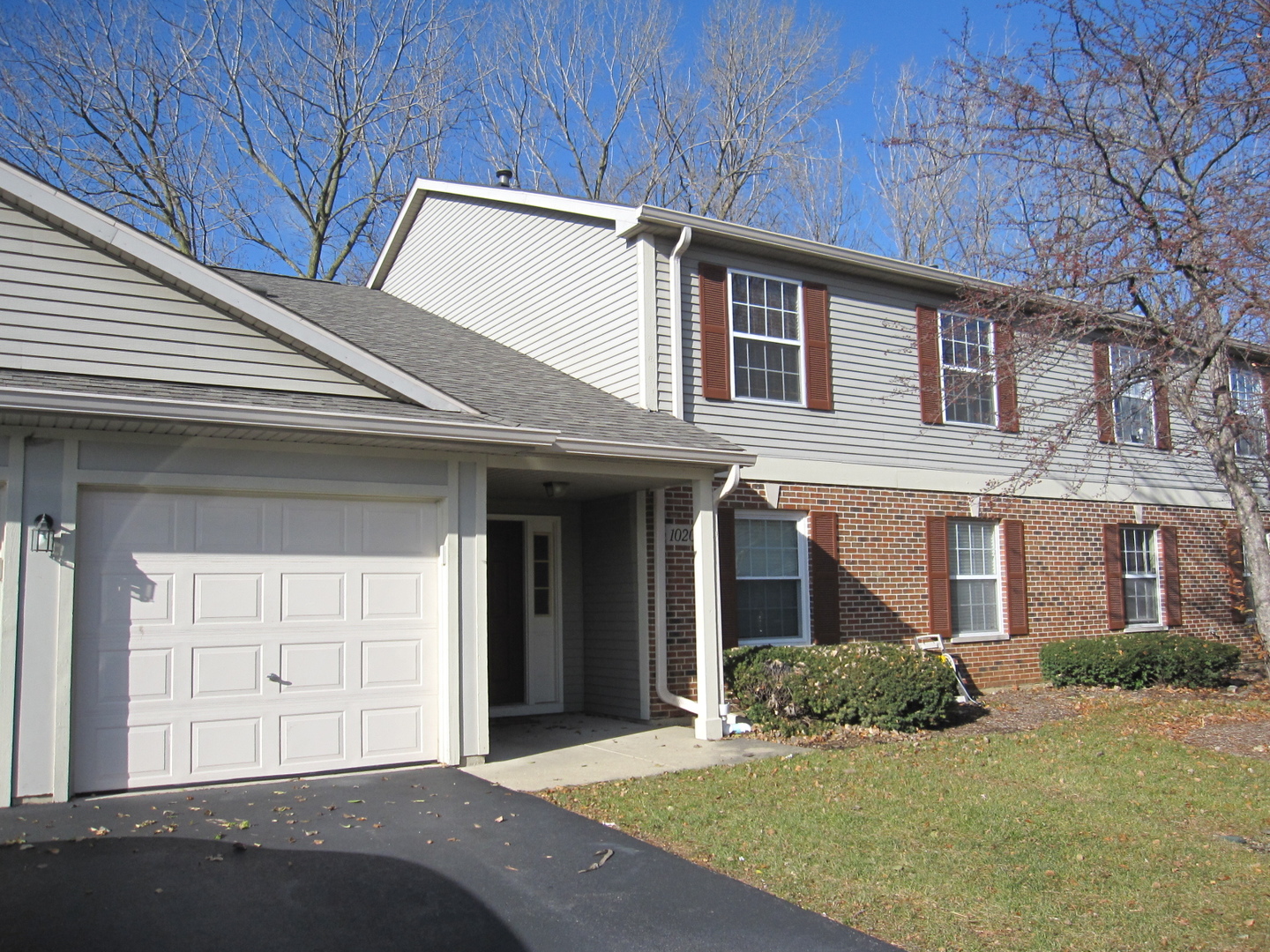 1020 CHAUCER Court #A, Elgin, IL 60120