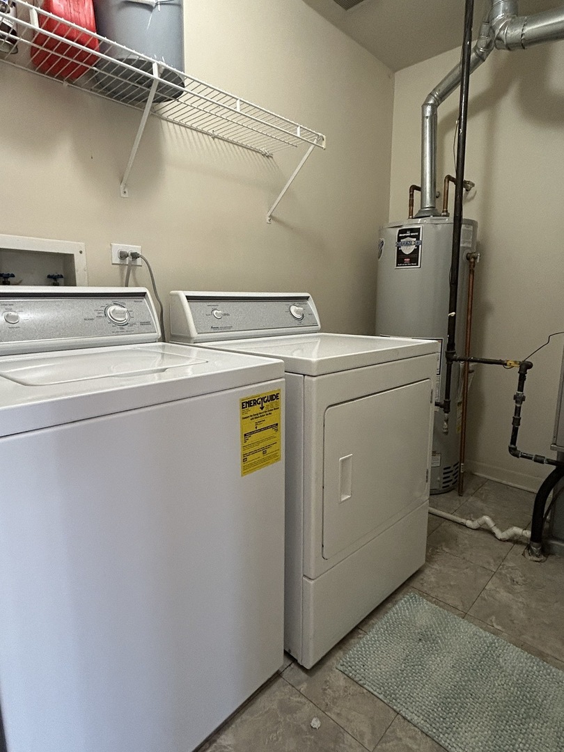 1020 CHAUCER Court #A, Elgin, IL 60120