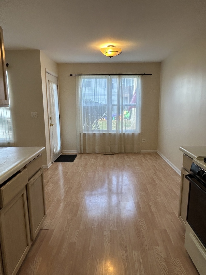 1020 CHAUCER Court #A, Elgin, IL 60120