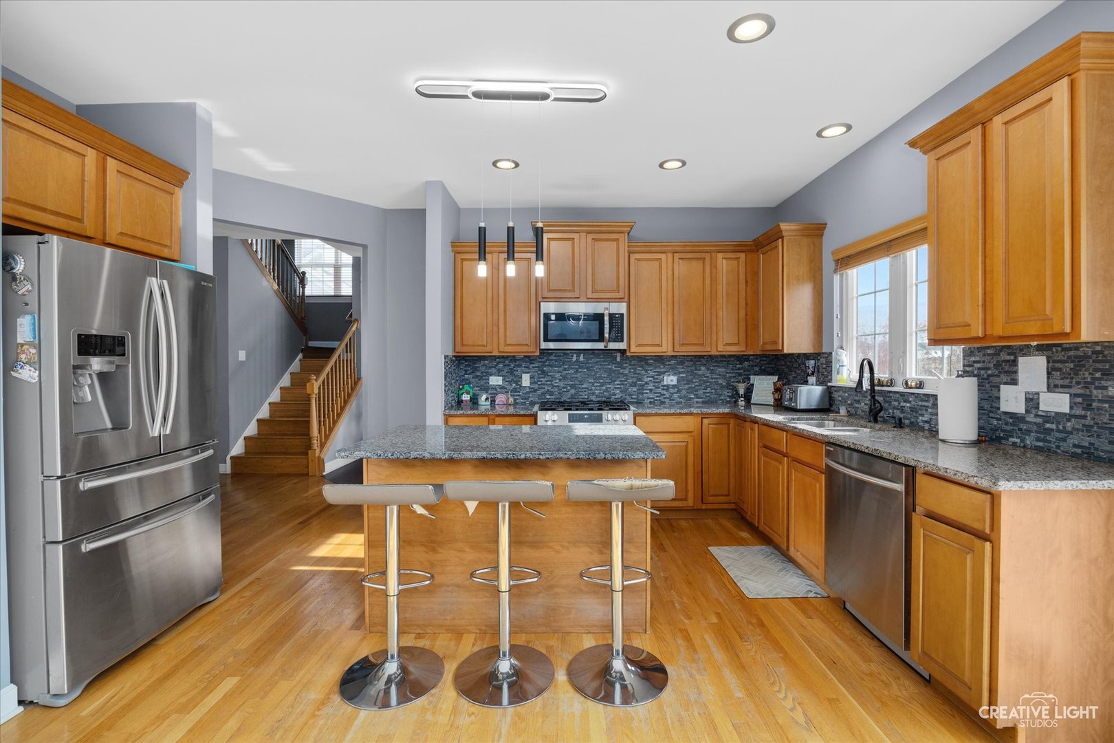 945 Wyndham Drive, South Elgin, IL 60177