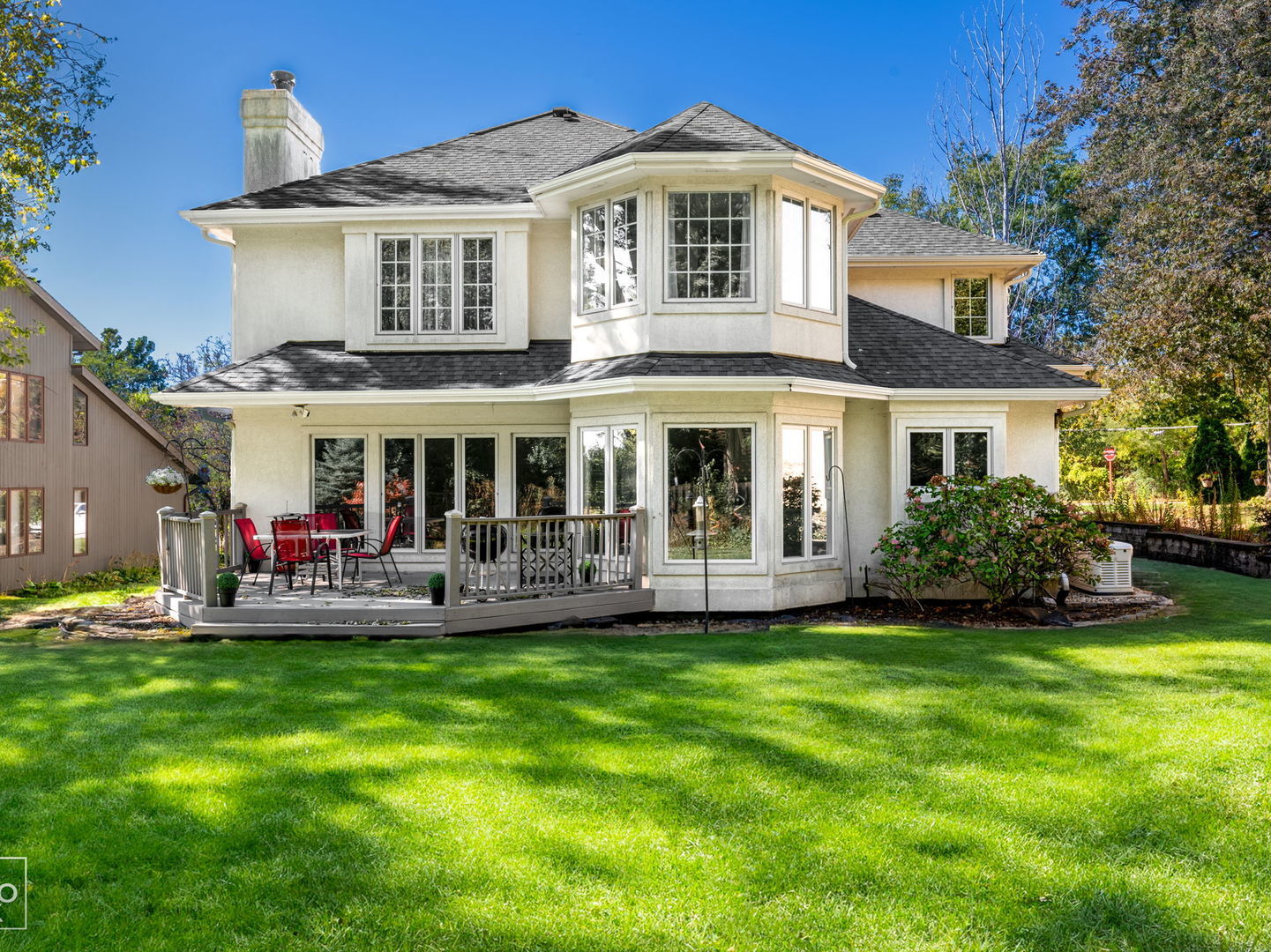 9S211 Graceland Street, Downers Grove, IL 60516