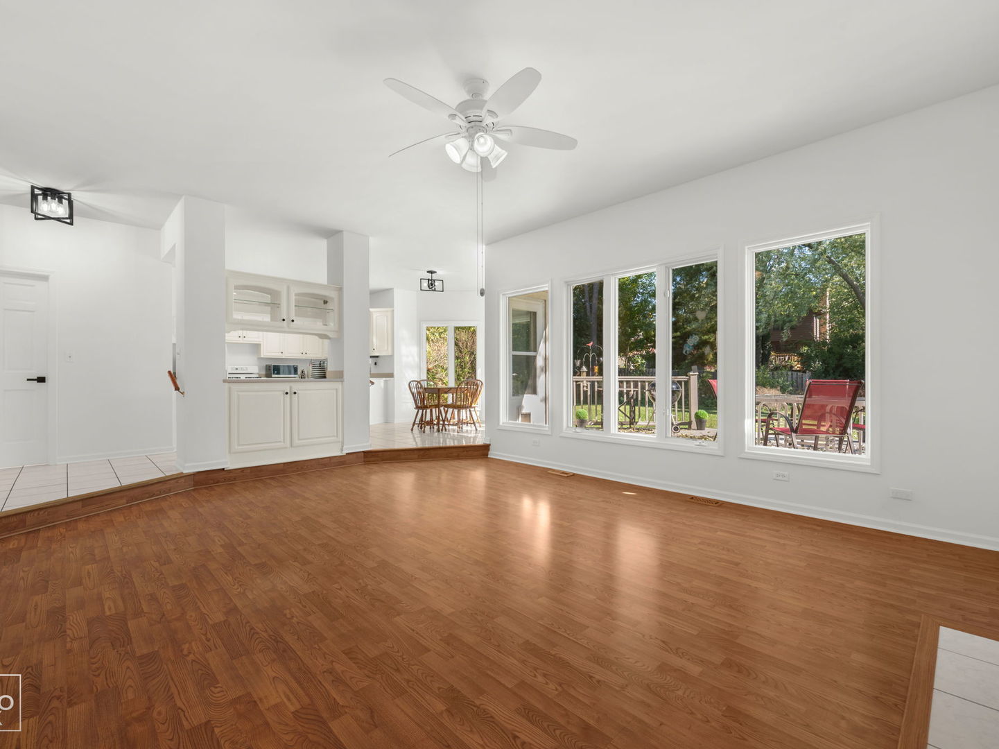 9S211 Graceland Street, Downers Grove, IL 60516