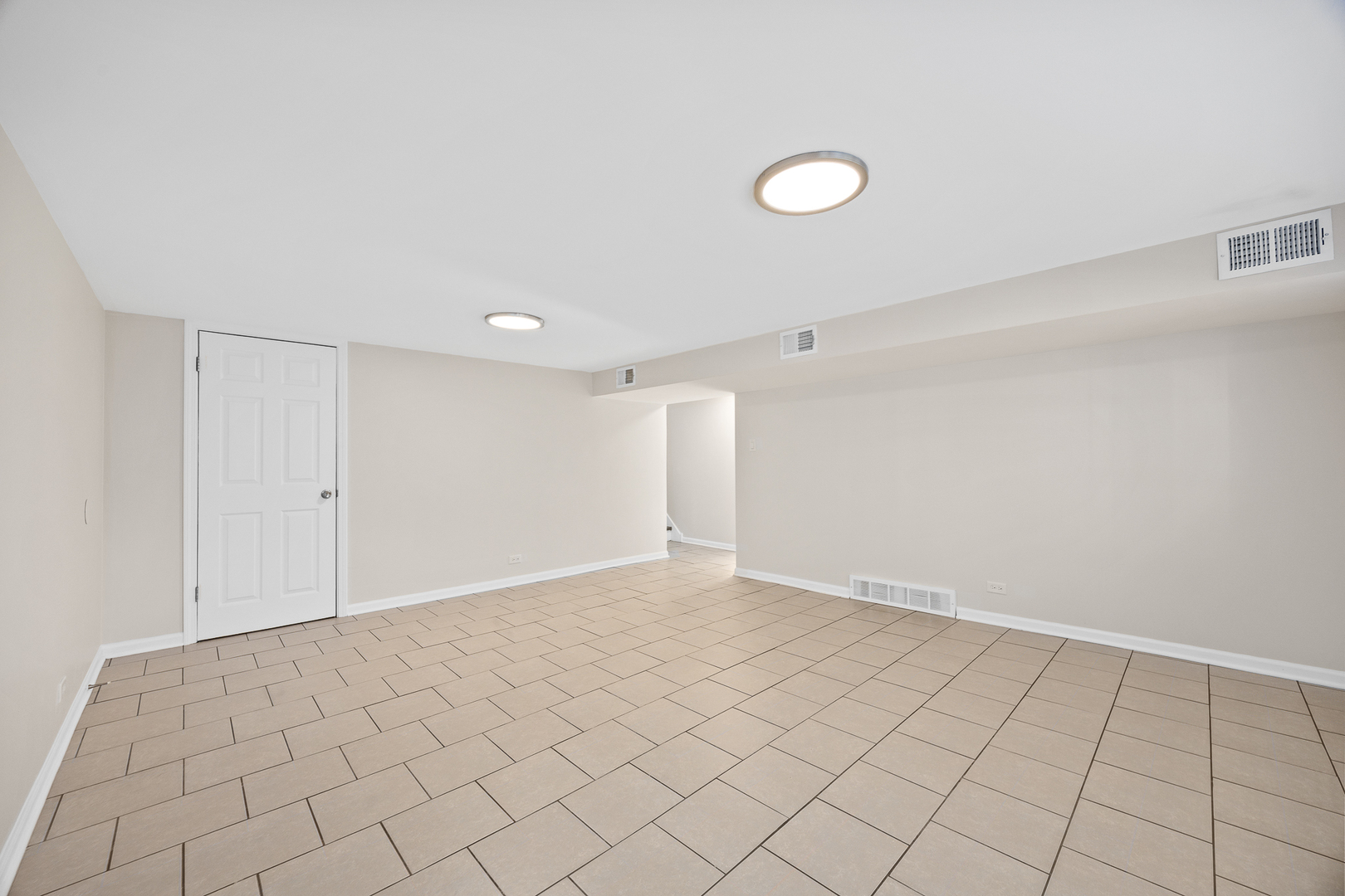 15324 Dobson Avenue, South Holland, IL 60473