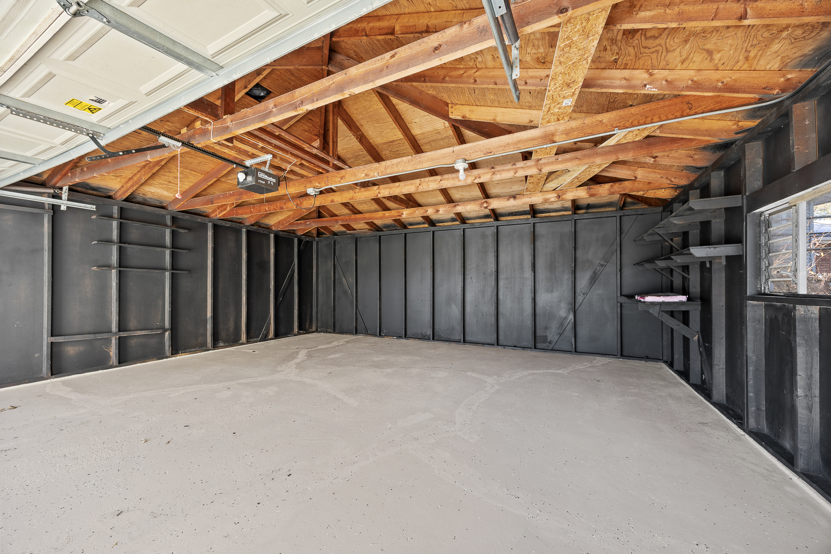 15324 Dobson Avenue, South Holland, IL 60473