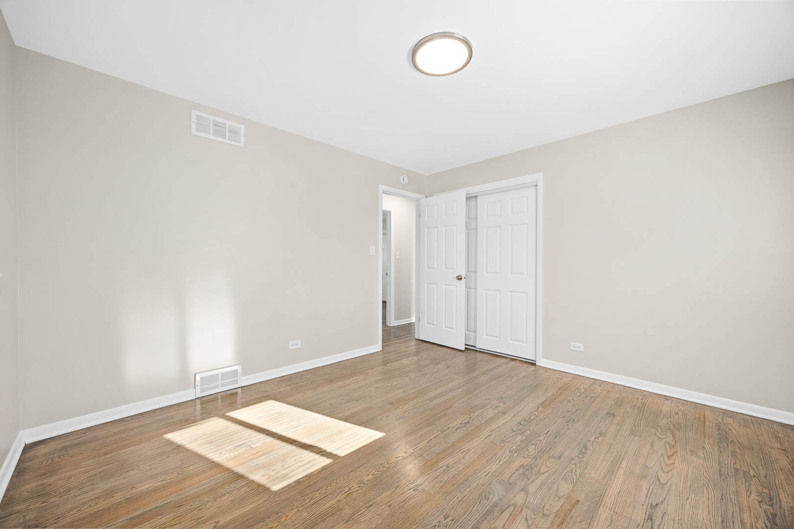 15324 Dobson Avenue, South Holland, IL 60473