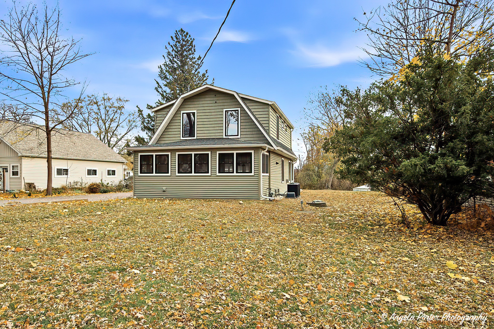 37925 N Lake Vista Terrace, Spring Grove, IL 60081