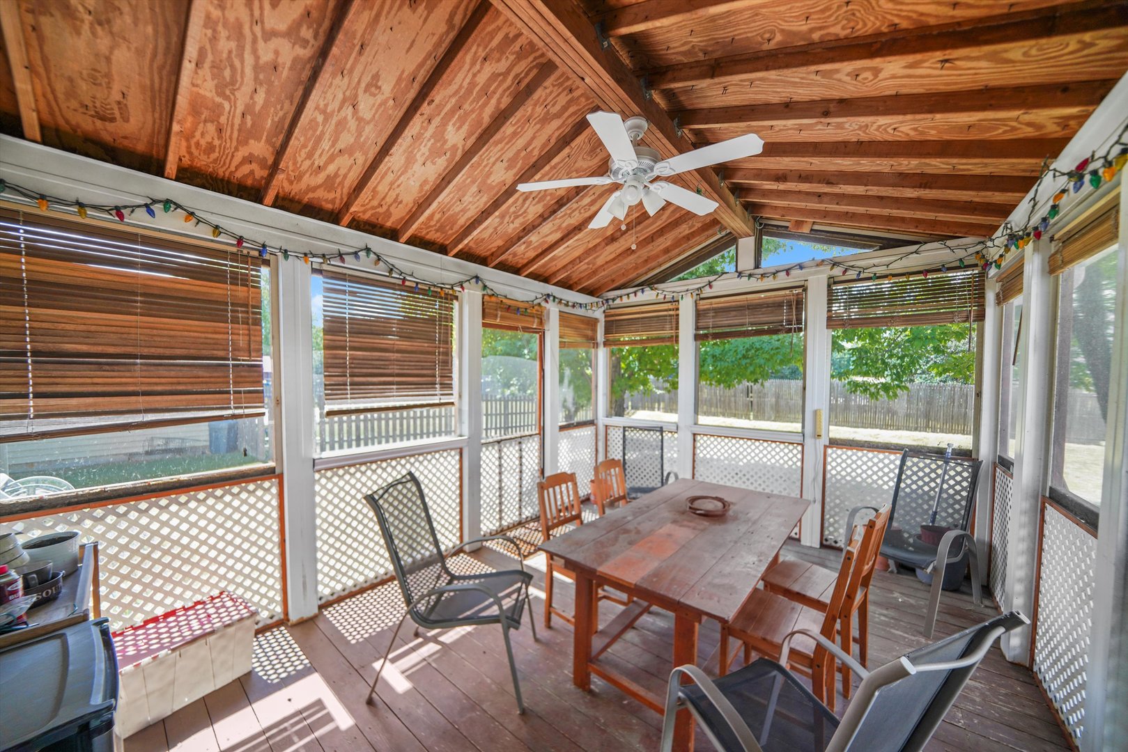 372 White Tail Drive, Grayslake, IL 60030