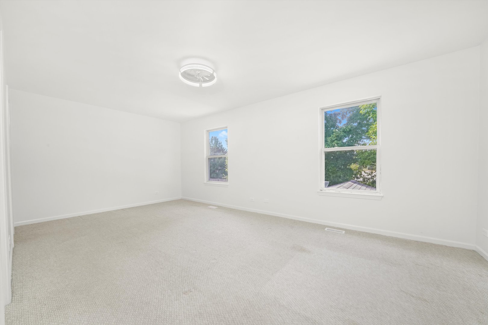 372 White Tail Drive, Grayslake, IL 60030