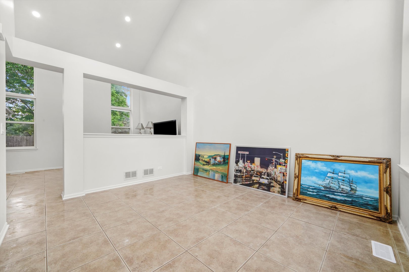 372 White Tail Drive, Grayslake, IL 60030