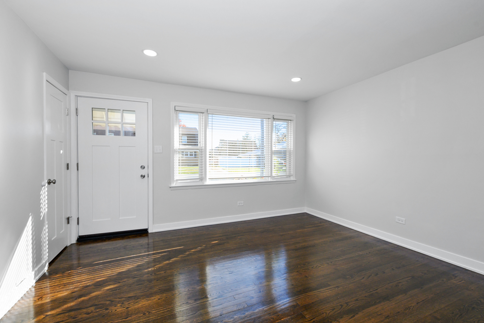 10838 S Neenah Avenue, Worth, IL 60482