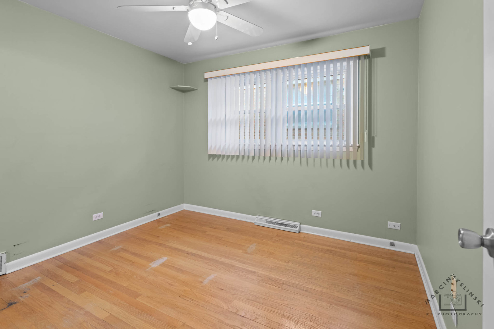 4709 N Odell Avenue, Harwood Heights, IL 60706