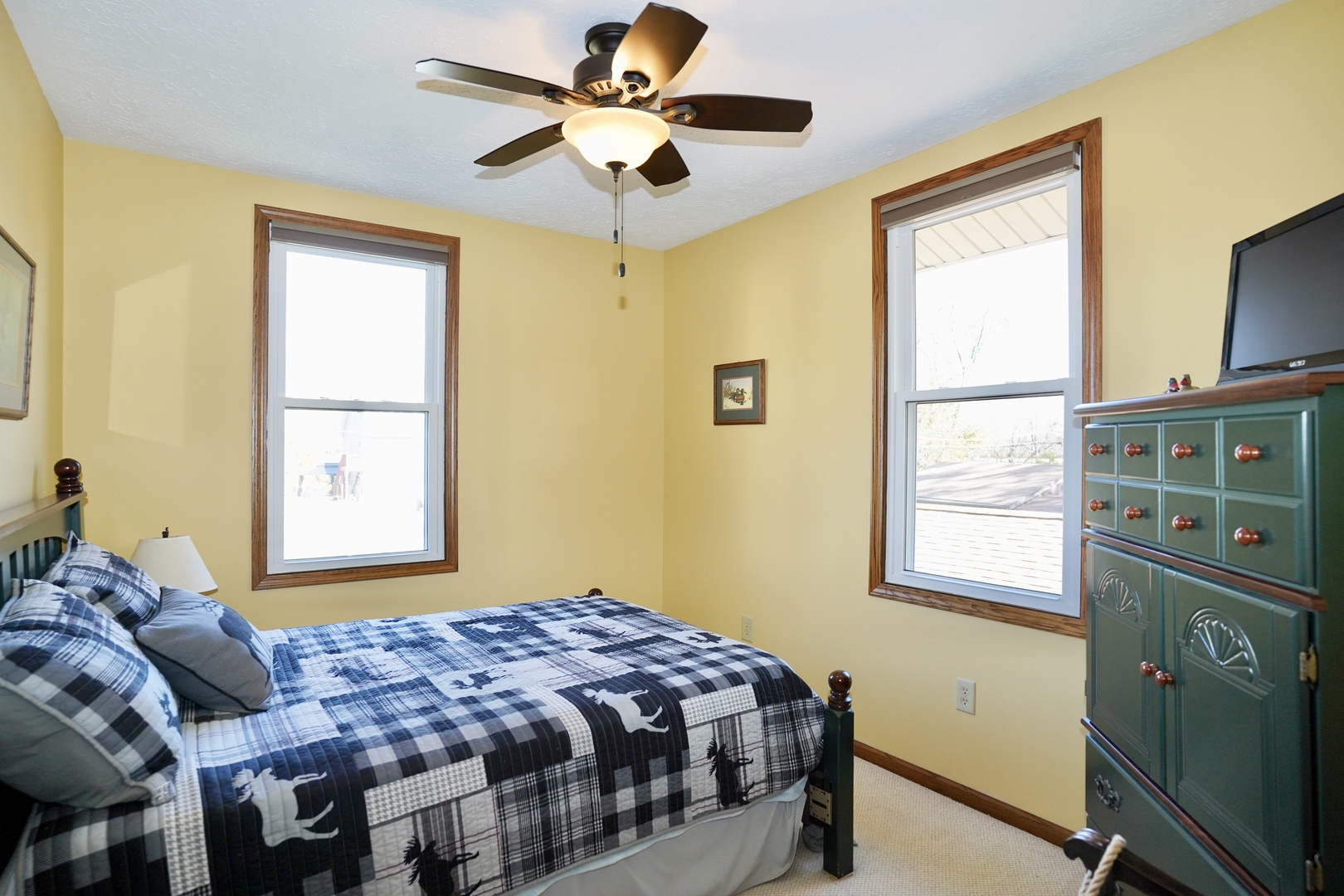 26033 W Catfish Drive, Wilmington, IL 60481