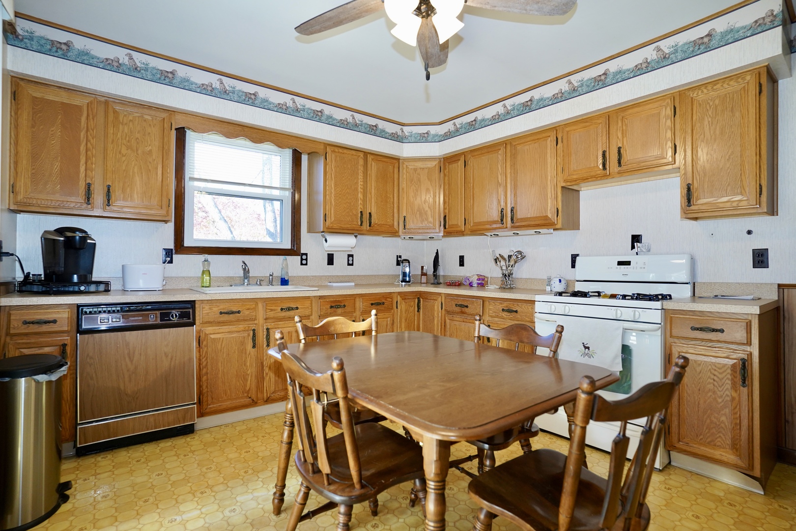 26033 W Catfish Drive, Wilmington, IL 60481