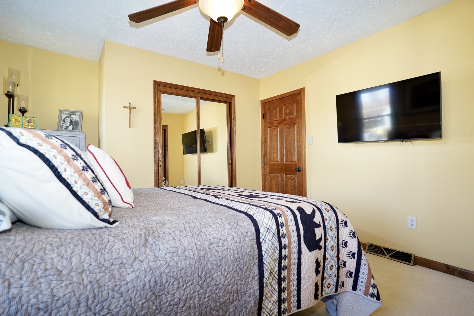 26033 W Catfish Drive, Wilmington, IL 60481