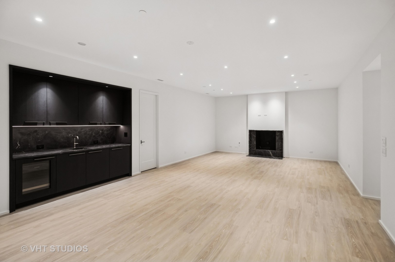 759 Strawberry Hill Drive, Glencoe, IL 60022