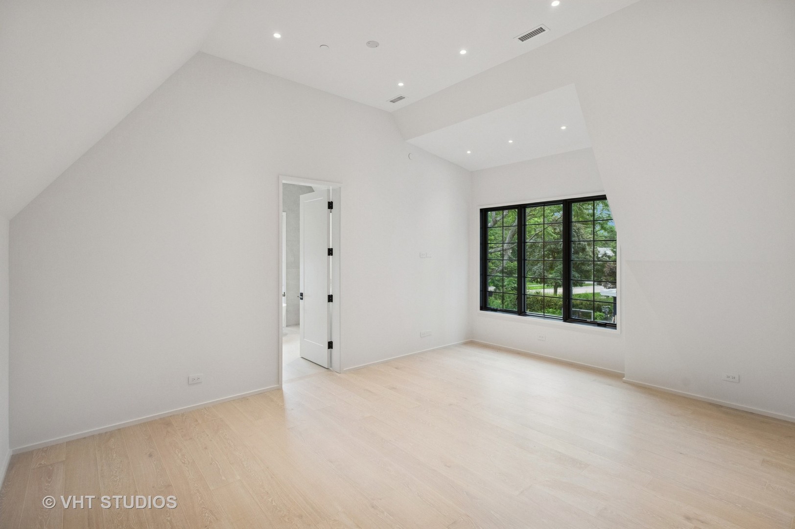 759 Strawberry Hill Drive, Glencoe, IL 60022