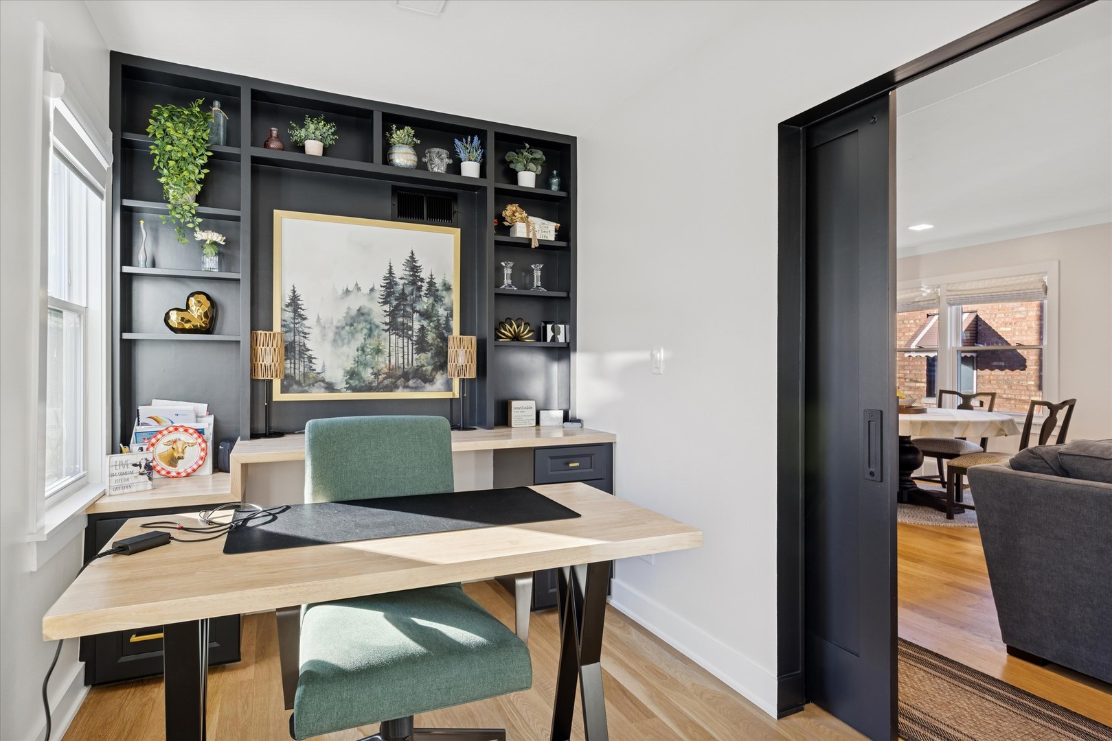 9710 S HARDING Avenue, Evergreen Park, IL 60805