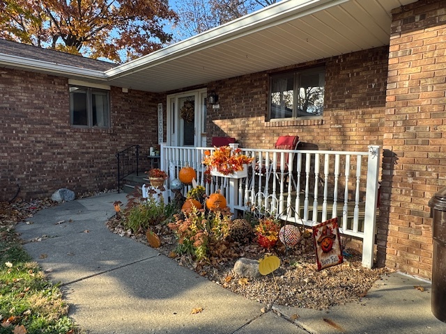 21 Colonial Drive, Clinton, IL 61727