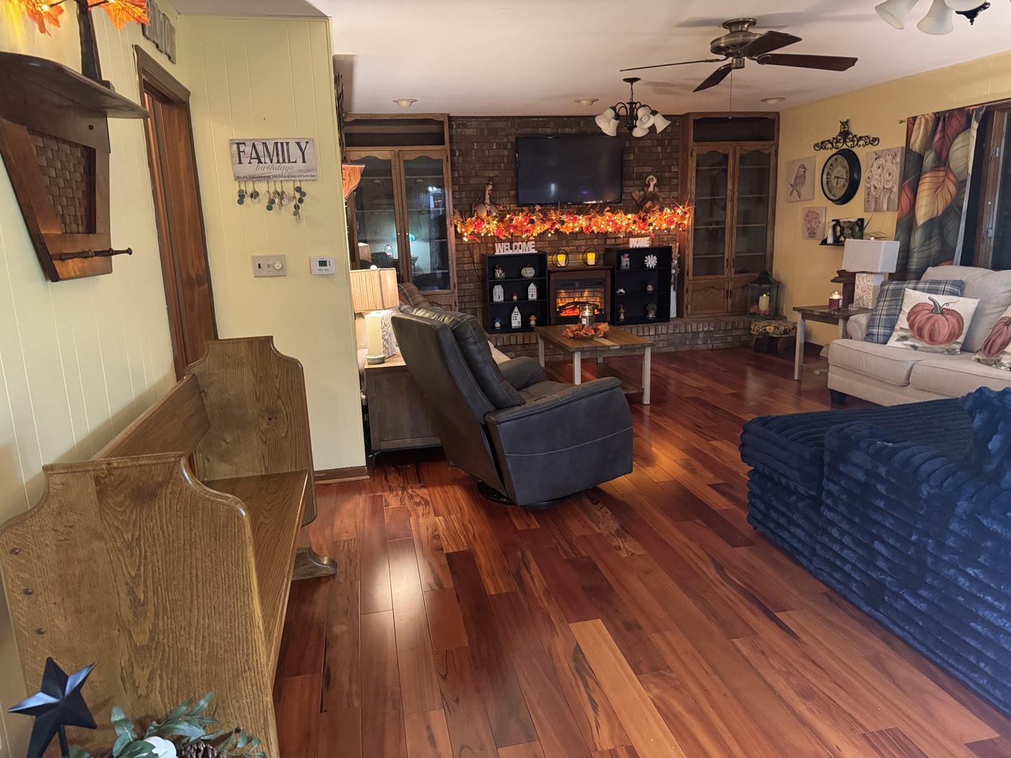 21 Colonial Drive, Clinton, IL 61727