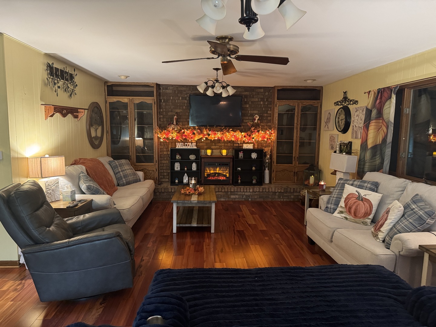 21 Colonial Drive, Clinton, IL 61727