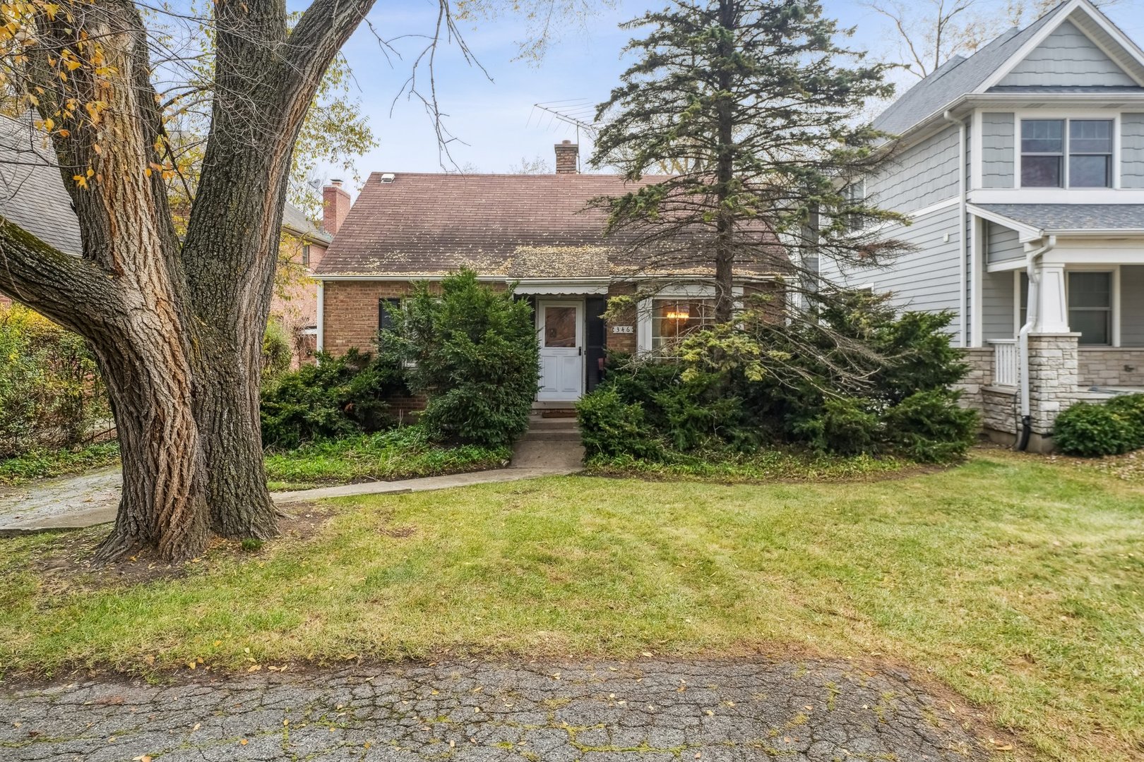 346 55th Street, Clarendon Hills, IL 60514