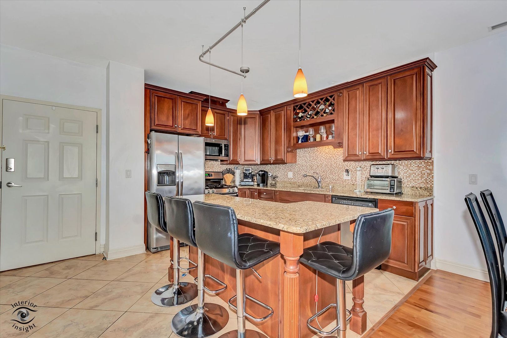 4330 N Neva Avenue #202, Norridge, IL 60706