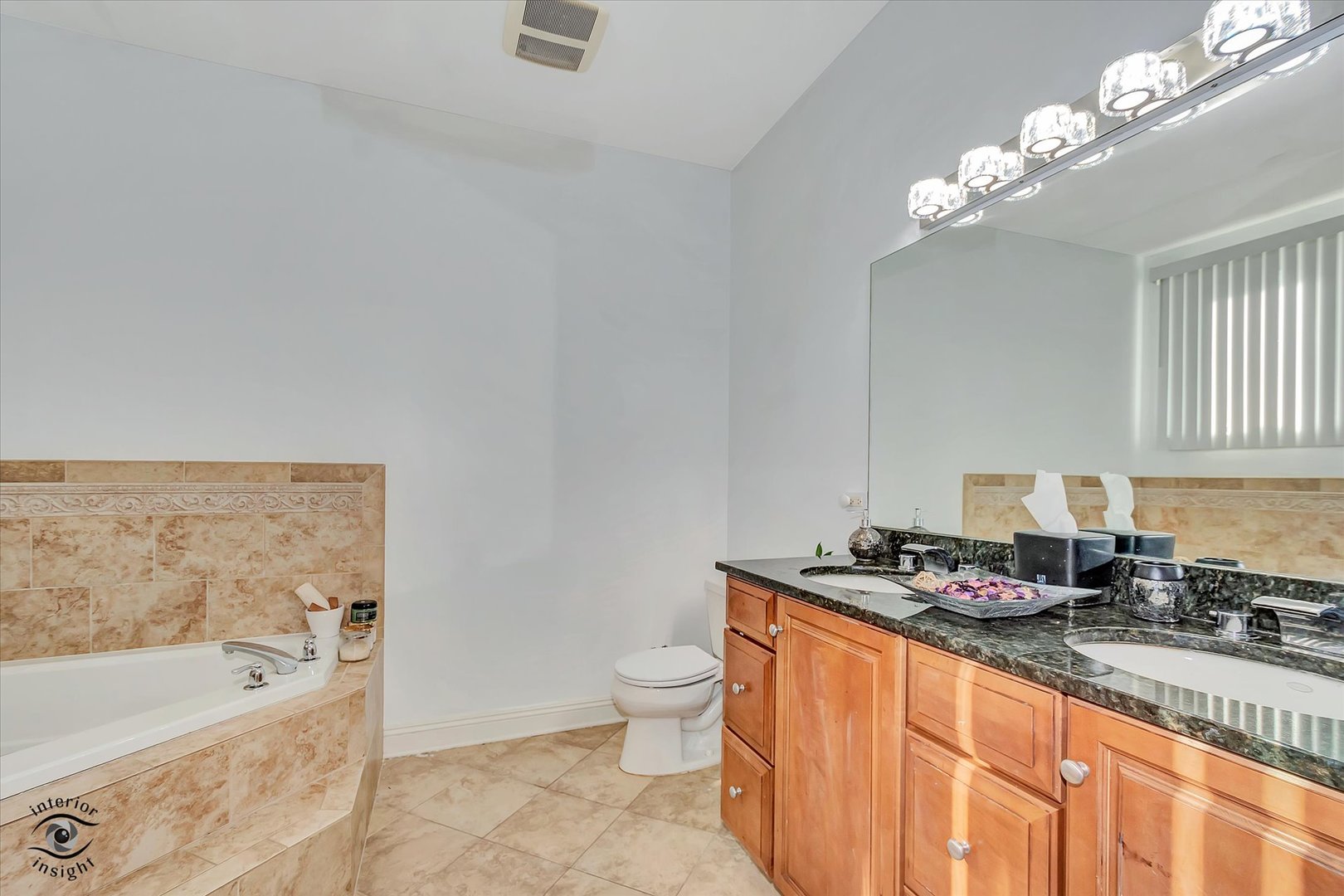 4330 N Neva Avenue #202, Norridge, IL 60706