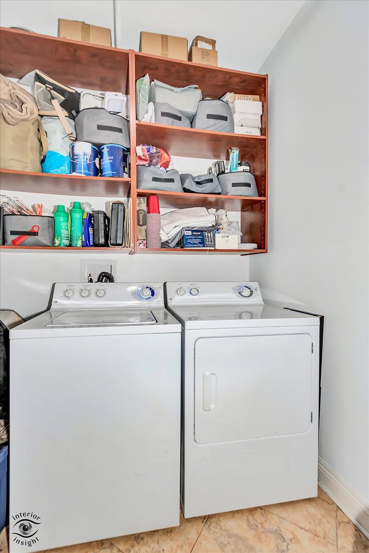 4330 N Neva Avenue #202, Norridge, IL 60706