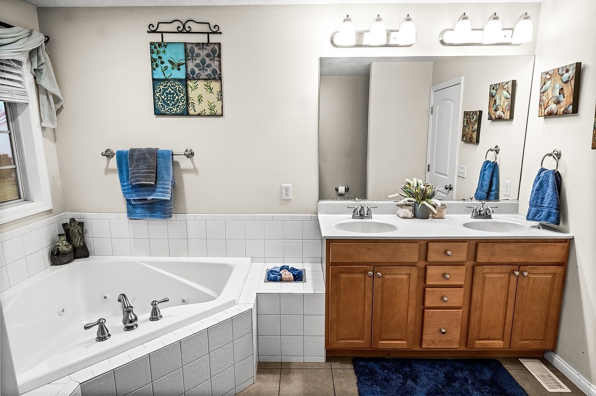 2985 Bear Claw Street, Normal, IL 61761