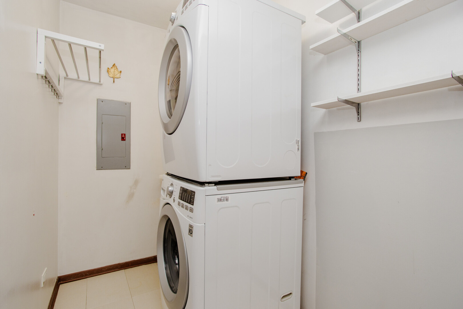 Arlington Heights, IL 60004