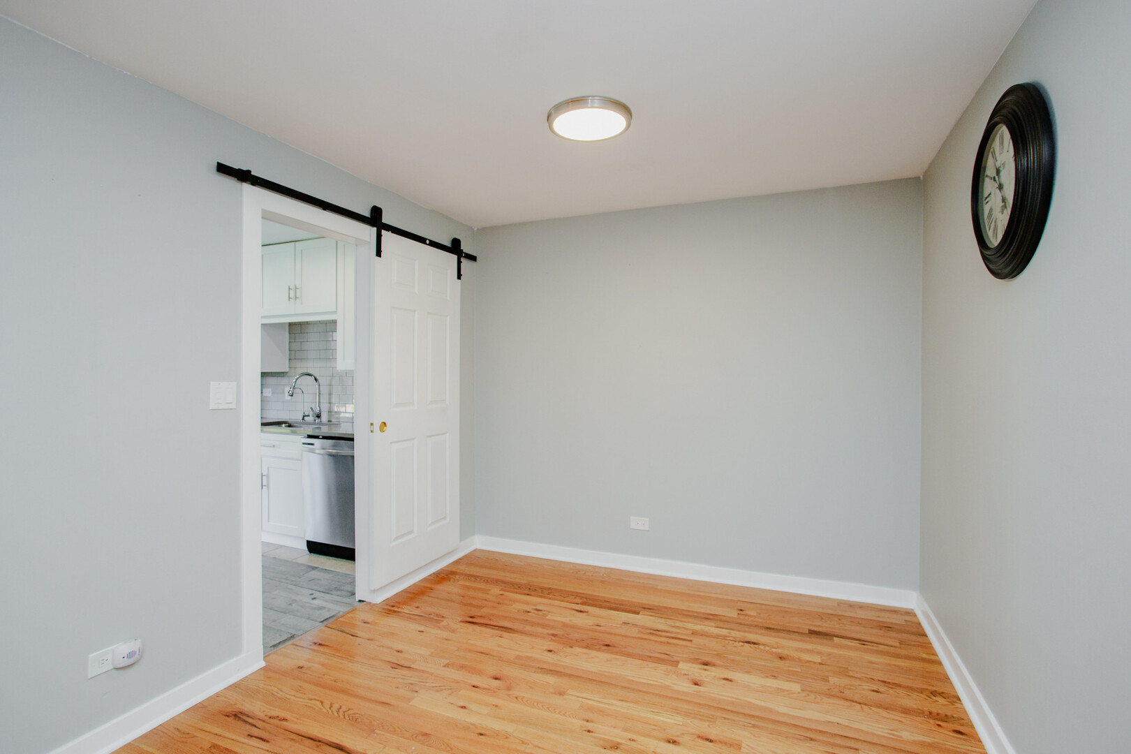 Arlington Heights, IL 60004